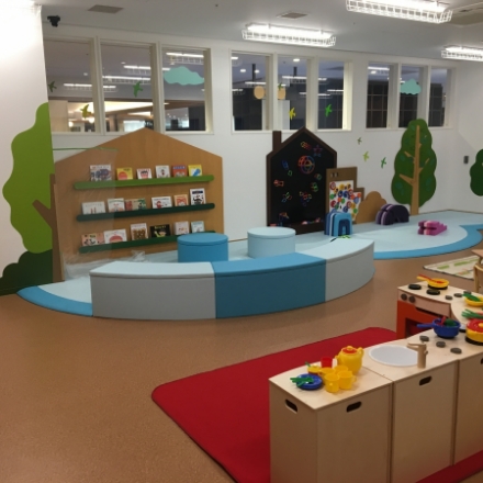 子育て支援施設